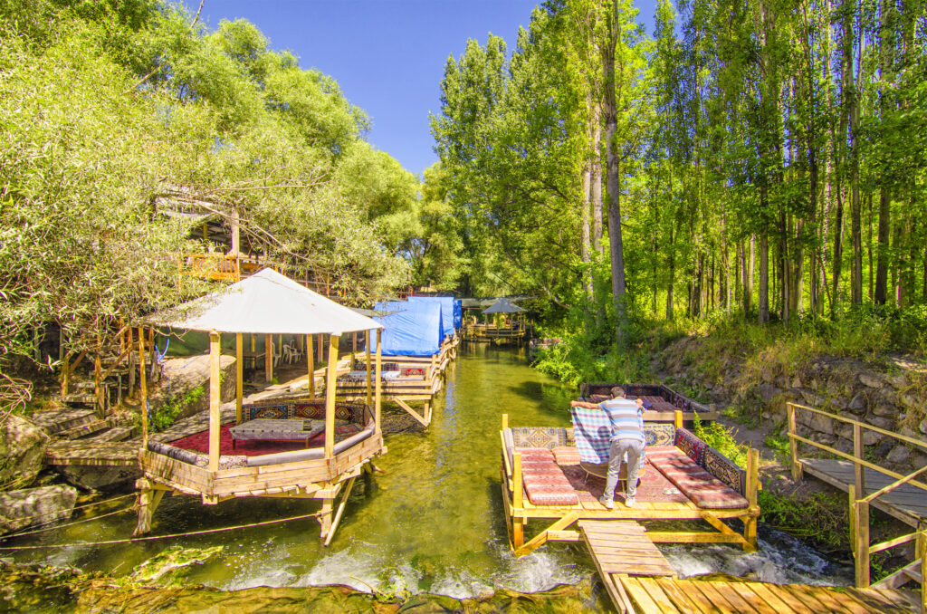 Ihlara Vadisi Su Üstü Yemek Yerleri